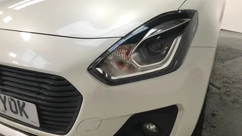 SUZUKI SWIFT 1.0 Boosterjet SHVS SZ5