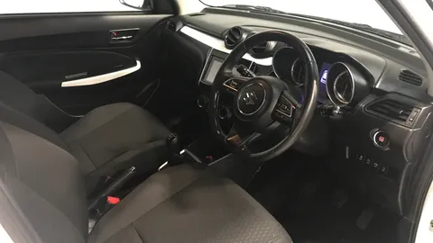 SUZUKI SWIFT 1.0 Boosterjet SHVS SZ5