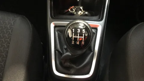 SUZUKI SWIFT 1.0 Boosterjet SHVS SZ5