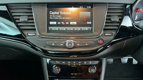 VAUXHALL ASTRA 1.4T 16V 150 SRi Vx-line