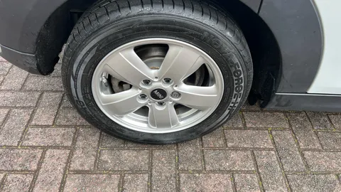 MINI HATCHBACK 1.5 Cooper Classic II