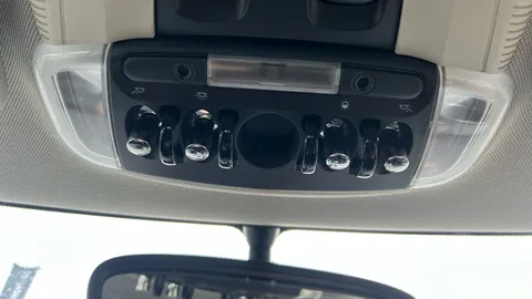 MINI HATCHBACK 1.5 Cooper Classic II