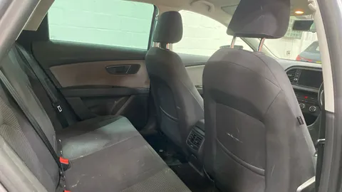 SEAT LEON 1.6 TDI SE Dynamic Technology DSG