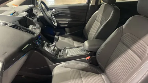 FORD KUGA 1.5 EcoBoost Titanium 2WD