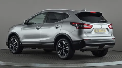 NISSAN QASHQAI 1.5 dCi N-Connecta [Glass Roof Pack]