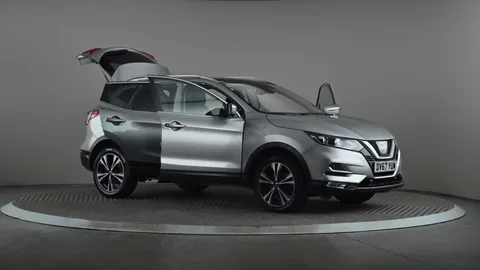 NISSAN QASHQAI 1.5 dCi N-Connecta [Glass Roof Pack]