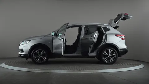 NISSAN QASHQAI 1.5 dCi N-Connecta [Glass Roof Pack]