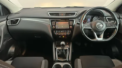 NISSAN QASHQAI 1.5 dCi N-Connecta [Glass Roof Pack]