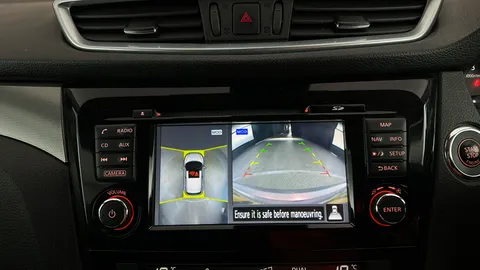 NISSAN QASHQAI 1.5 dCi N-Connecta [Glass Roof Pack]