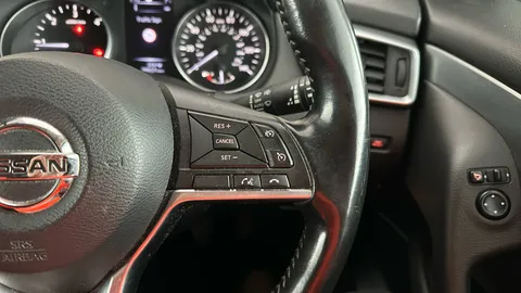 NISSAN QASHQAI 1.5 dCi N-Connecta [Glass Roof Pack]