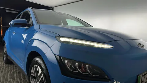 HYUNDAI KONA 150kW Premium 64kWh Auto