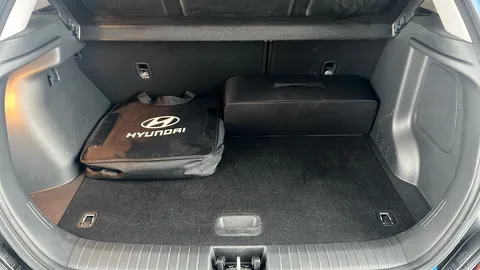 HYUNDAI KONA 150kW Premium 64kWh Auto