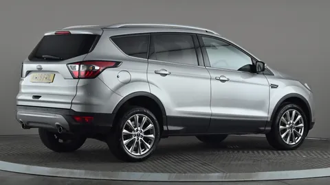 FORD KUGA 1.5 TDCi Titanium Edition 2WD