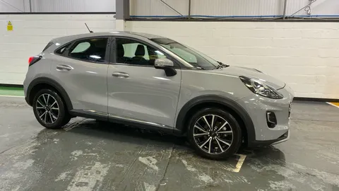 Ford Puma 1.0 EcoBoost Hybrid mHEV Titanium