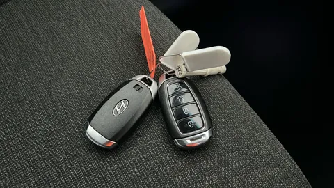 HYUNDAI KONA 150kW Premium 64kWh Auto