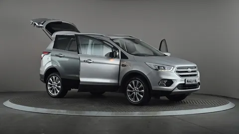 FORD KUGA 1.5 TDCi Titanium Edition 2WD