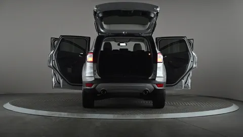 FORD KUGA 1.5 TDCi Titanium Edition 2WD