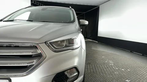 FORD KUGA 1.5 TDCi Titanium Edition 2WD