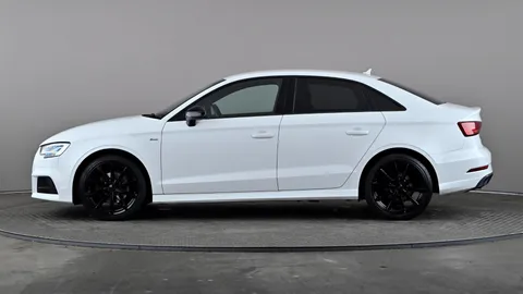 AUDI A3 1.0 TFSI Black Edition