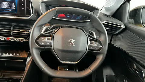 PEUGEOT 208 1.2 PureTech 130 Allure Premium + EAT8