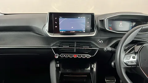 PEUGEOT 208 1.2 PureTech 130 Allure Premium + EAT8