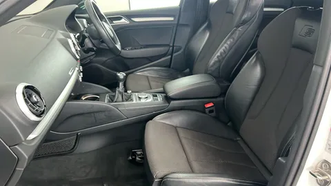 AUDI A3 1.0 TFSI Black Edition