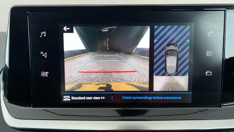 PEUGEOT 208 1.2 PureTech 130 Allure Premium + EAT8