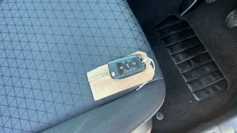 Volkswagen T-Cross 1.0 TSI 110 SE