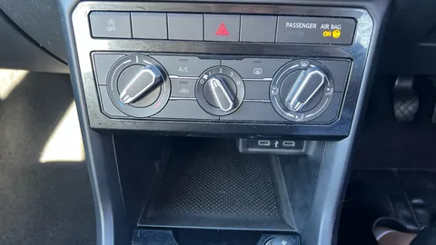 Volkswagen T-Cross 1.0 TSI 110 SE