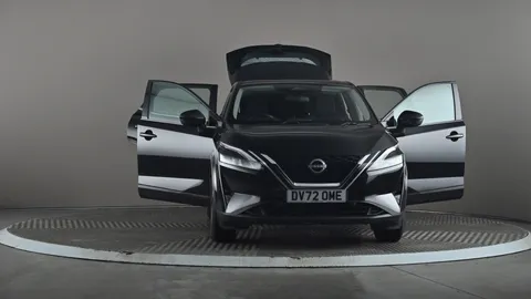 NISSAN QASHQAI 1.3 DiG-T MH Acenta Premium