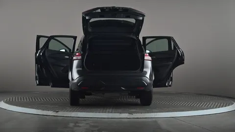 NISSAN QASHQAI 1.3 DiG-T MH Acenta Premium