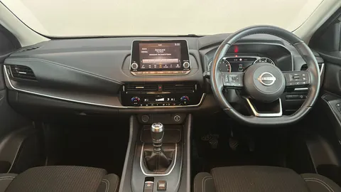 NISSAN QASHQAI 1.3 DiG-T MH Acenta Premium