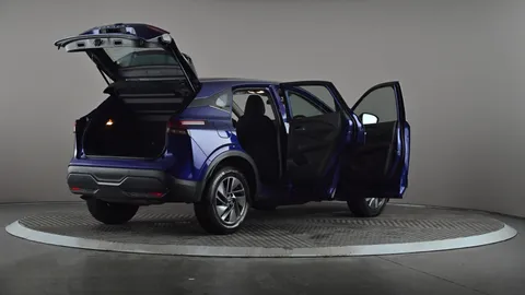 NISSAN QASHQAI 1.3 DiG-T MH Acenta Premium