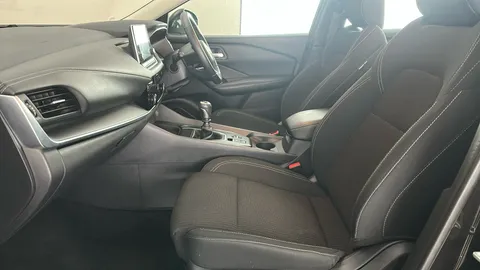 NISSAN QASHQAI 1.3 DiG-T MH Acenta Premium