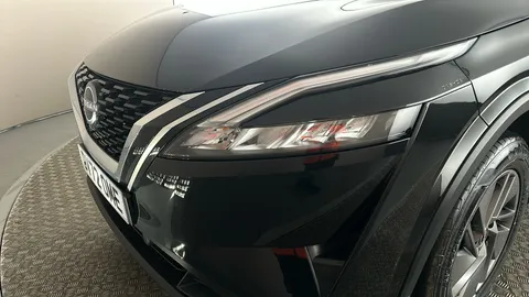 NISSAN QASHQAI 1.3 DiG-T MH Acenta Premium