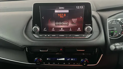 Nissan Qashqai 1.3 DiG-T MH Acenta Premium