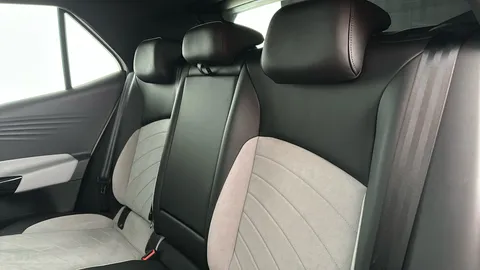 VOLKSWAGEN ID.3 150kW Family Pro Performance 58kWh Auto