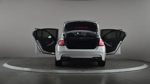 BMW 3 SERIES 320d M Sport Shadow Edition Step Auto