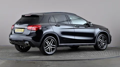 Mercedes-Benz Gla GLA 180 Urban Edition Auto