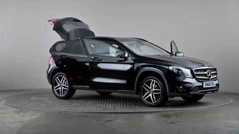 Mercedes-Benz Gla GLA 180 Urban Edition Auto
