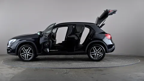 Mercedes-Benz Gla GLA 180 Urban Edition Auto