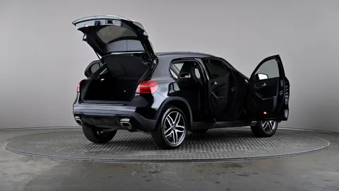 Mercedes-Benz Gla GLA 180 Urban Edition Auto