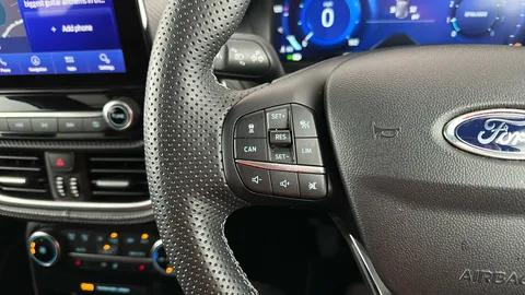 FORD PUMA 1.0 EcoBoost Hybrid mHEV ST-Line Vignale