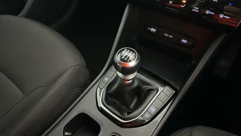 HYUNDAI TUCSON 1.6 TGDi SE Connect 2WD