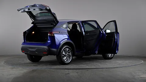 NISSAN QASHQAI 1.3 DiG-T MH 158 Acenta Premium Xtronic