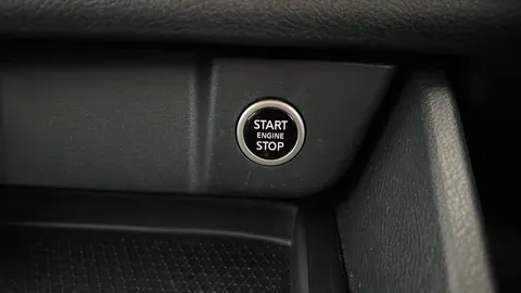 NISSAN QASHQAI 1.3 DiG-T MH 158 Acenta Premium Xtronic