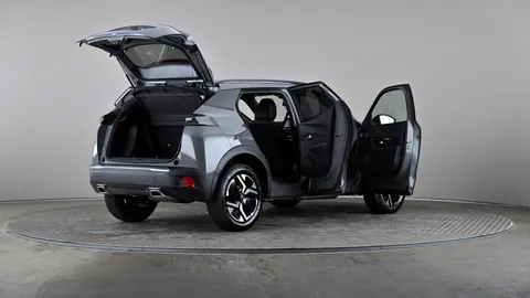 PEUGEOT 2008 1.2 PureTech 130 Allure