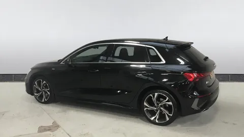 AUDI A3 30 TFSI S Line S Tronic