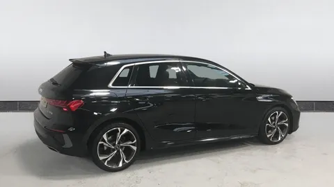 AUDI A3 30 TFSI S Line S Tronic