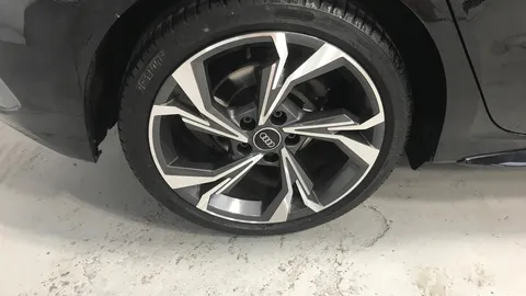 AUDI A3 30 TFSI S Line S Tronic